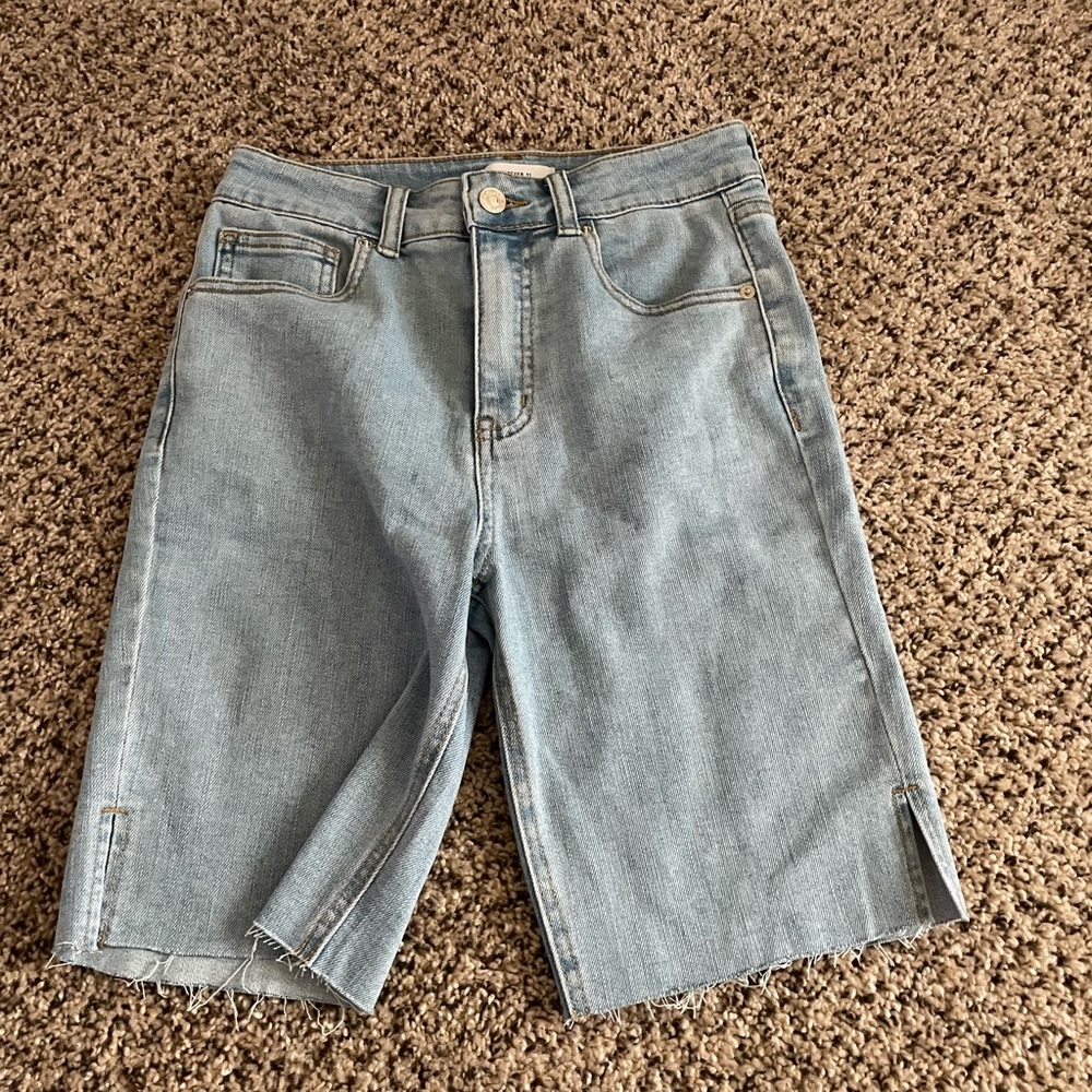 Forever 21 Bermuda Denim Shorts with Slit on the Side size 26 Waist